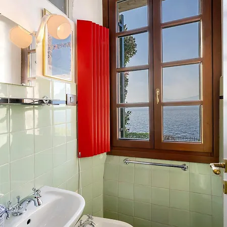 Charming With View Apartament *