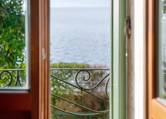 Charming With View Torri Del Benaco